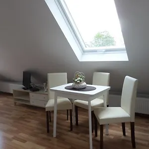  Apartment Flughafenapartement Sky View