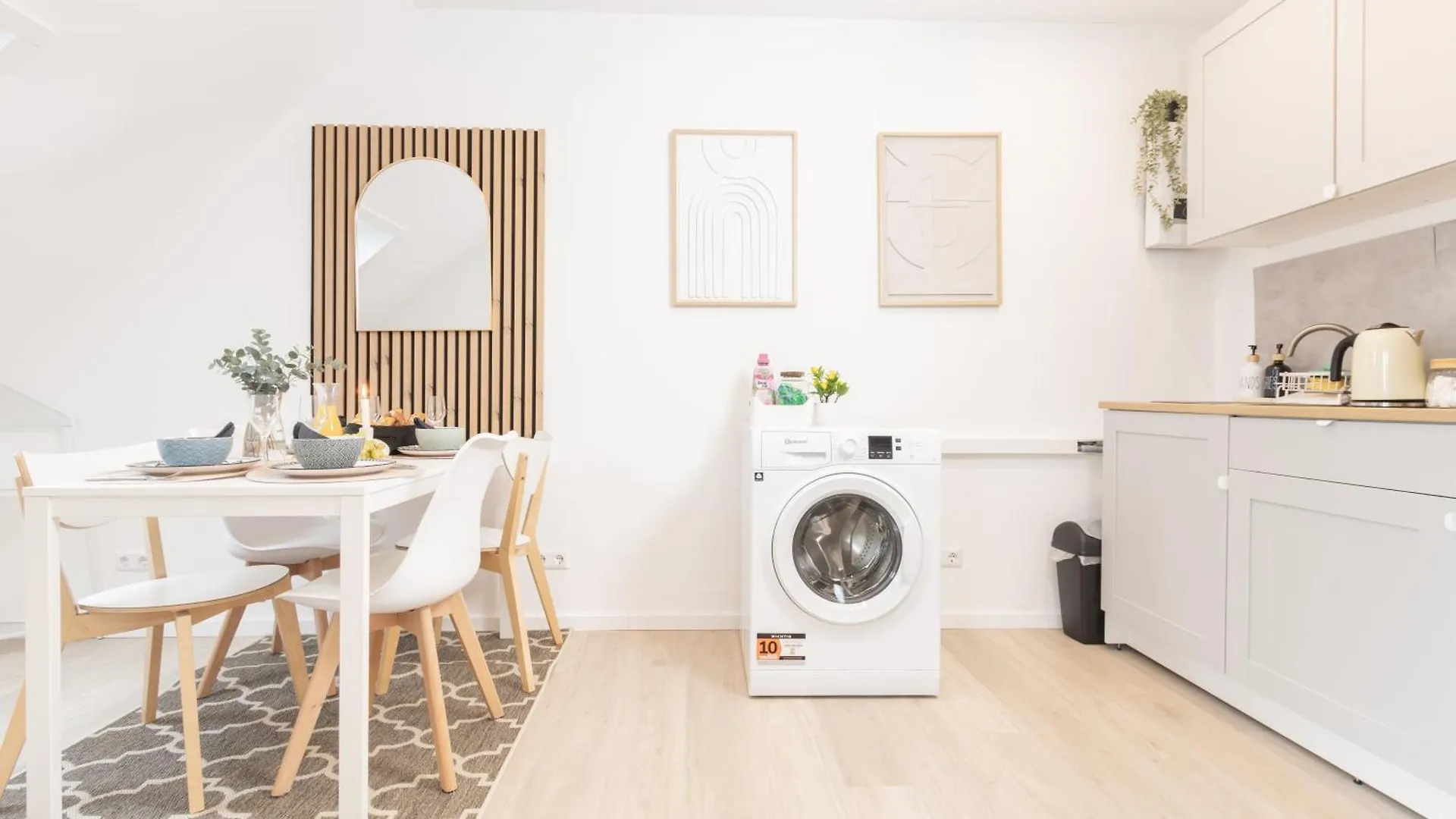 Goldheidis Apartment Dusseldorf