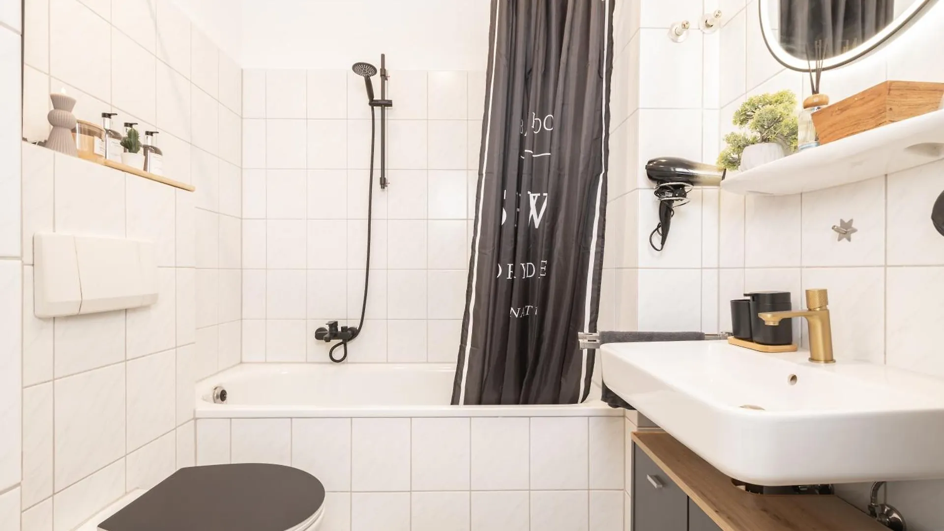 Goldheidis Apartment Dusseldorf